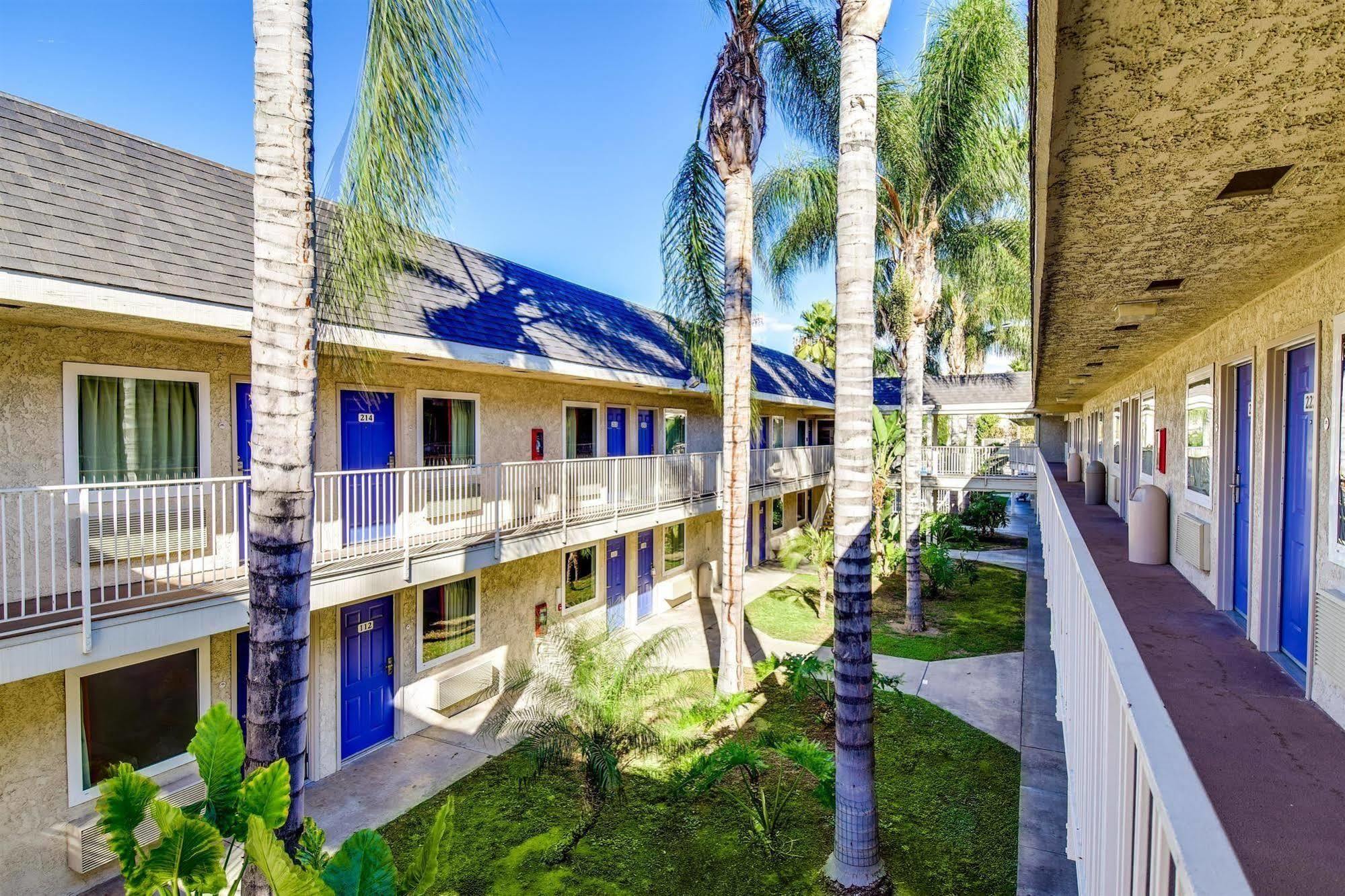 Motel 6-Riverside, Ca - South Exterior foto